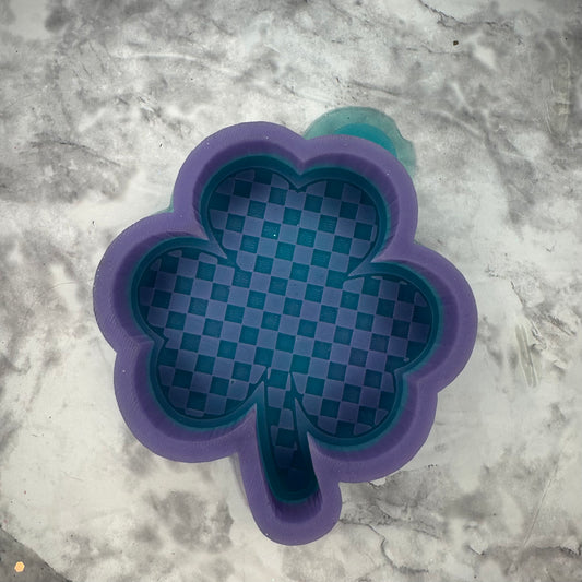 Checkered 3 Leaf Clover